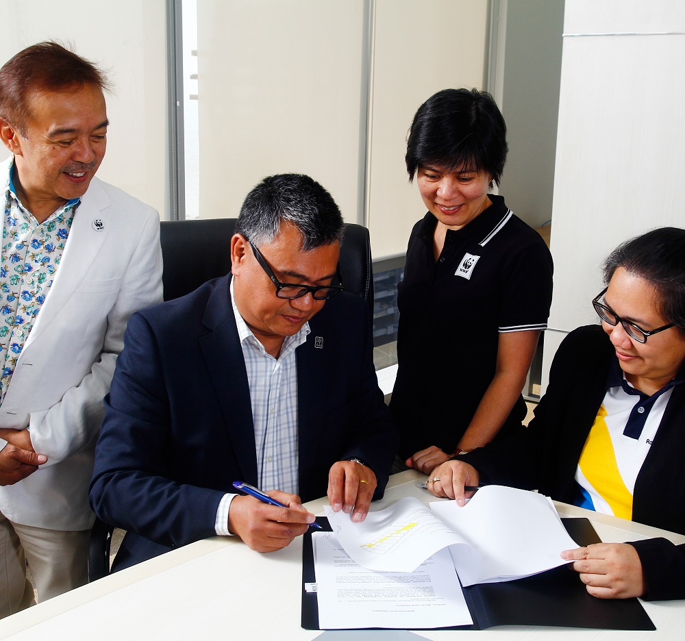 <h1>Royal Caribbean Cruises Partnership</h1>
<p>RCL Manila has recently opened its doors for more collaborations </p>
<p style="text-align: right;"><a href="https://support.wwf.org.ph/resource-center/story-archives-2017/royal-caribbean-moa-signing/">Read More &gt;</a></p>