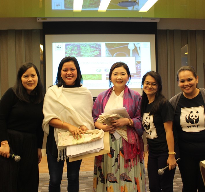 <h1>The Sustainable Diner Action Planning Workshop on World Food Day 2019</h1>
<p>On October 16, 2019, World Wide Fund for Nature (WWF) Philippines’ The Sustainable Diner:/p><p style="text-align: right;"><a href="https://support.wwf.org.ph/resource-center/story-archives-2019/action-planning-for-scp/" target="_blank" rel="noopener noreferrer">Read More &gt;</a></p>