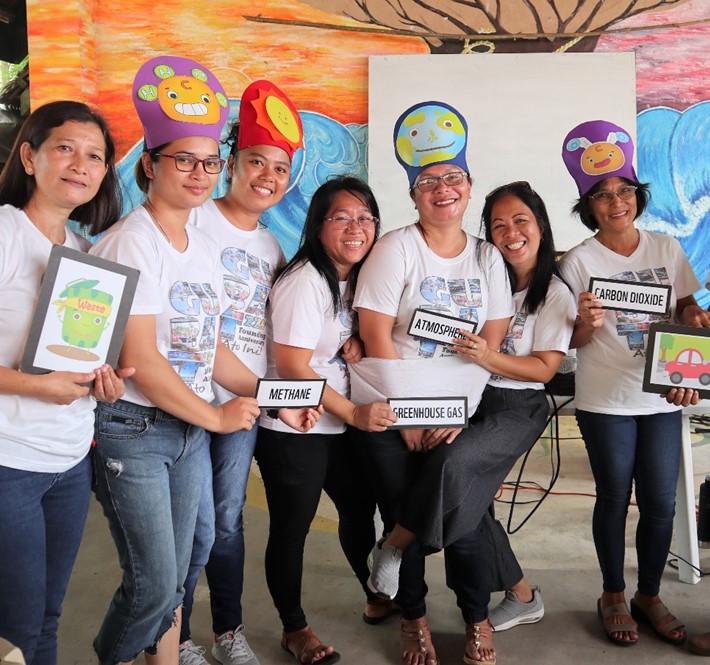 <h1>The Sustainable Diner at SwellFest 2019</h1>
<p>Representatives from The Sustainable Diner: A Key Ingredient for Sustainable Tourism project/p><p style="text-align: right;"><a href="https://support.wwf.org.ph/resource-center/story-archives-2019/swellfest-ee/" target="_blank" rel="noopener noreferrer">Read More &gt;</a></p>