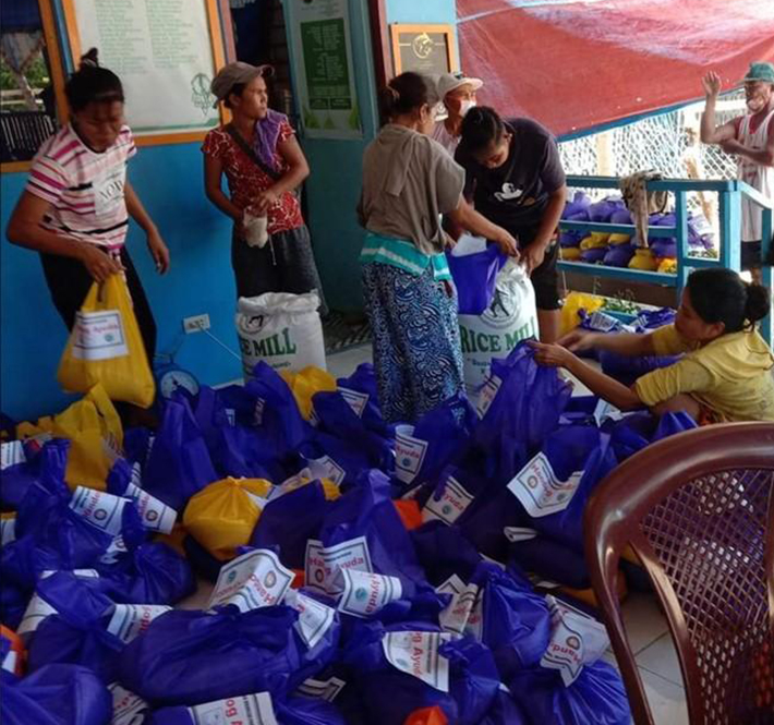 <h1>Fishers in Bicol, Mindoro Receive Basic Supplies to Help Get Through the ECQ</h1>
<p>Over a thousand fisher families in Bicol,/p>
<p style="text-align: right;"><a href="https://support.wwf.org.ph/resource-center/story-archives-2020/bicol-fishermen-ecq-supplies/" target="_blank" rel="noopener noreferrer">Read More &gt;</a></p>