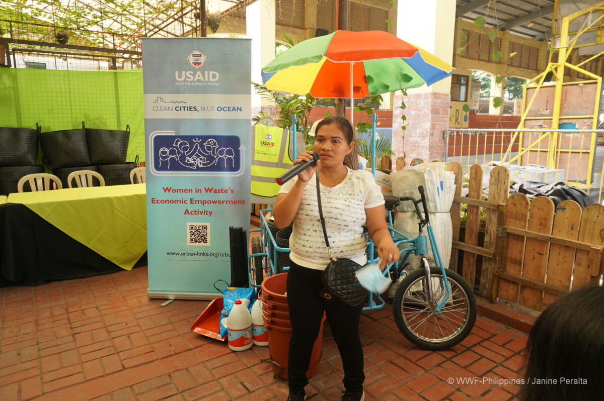 <h1>Women entrepreneurs in Manila receive grants to advance waste management businesses</h1>
<p style="text-align: right;"><a href="https://support.wwf.org.ph/resource-center/story-archives-2022/women-entrepreneurs-in-manila-receive-grants-to-advance-waste-management-businesses/">Read More &gt;</a></p>