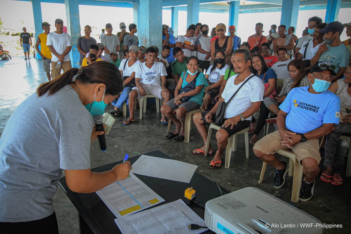 Transponder Installation Day 1 - Alo Lantin, WWF-Philippines_