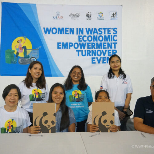 <h1>Ten women waste workers receive grants on International Women’s Month </h1>
<p style="text-align: right;"><a href="https://support.wwf.org.ph/resource-center/story-archives-2023/ten-women-waste-workers-receive-grants-on-international-womens-month/">Read More &gt;</a></p>